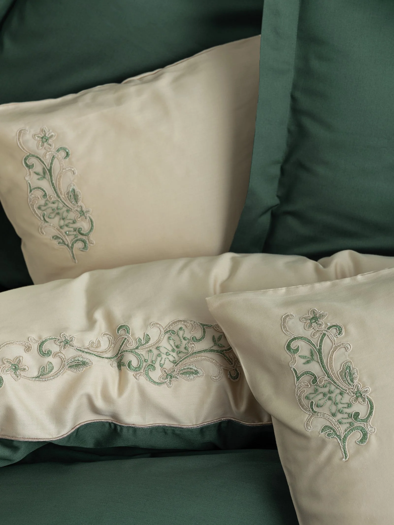 Cotton box queen size brode